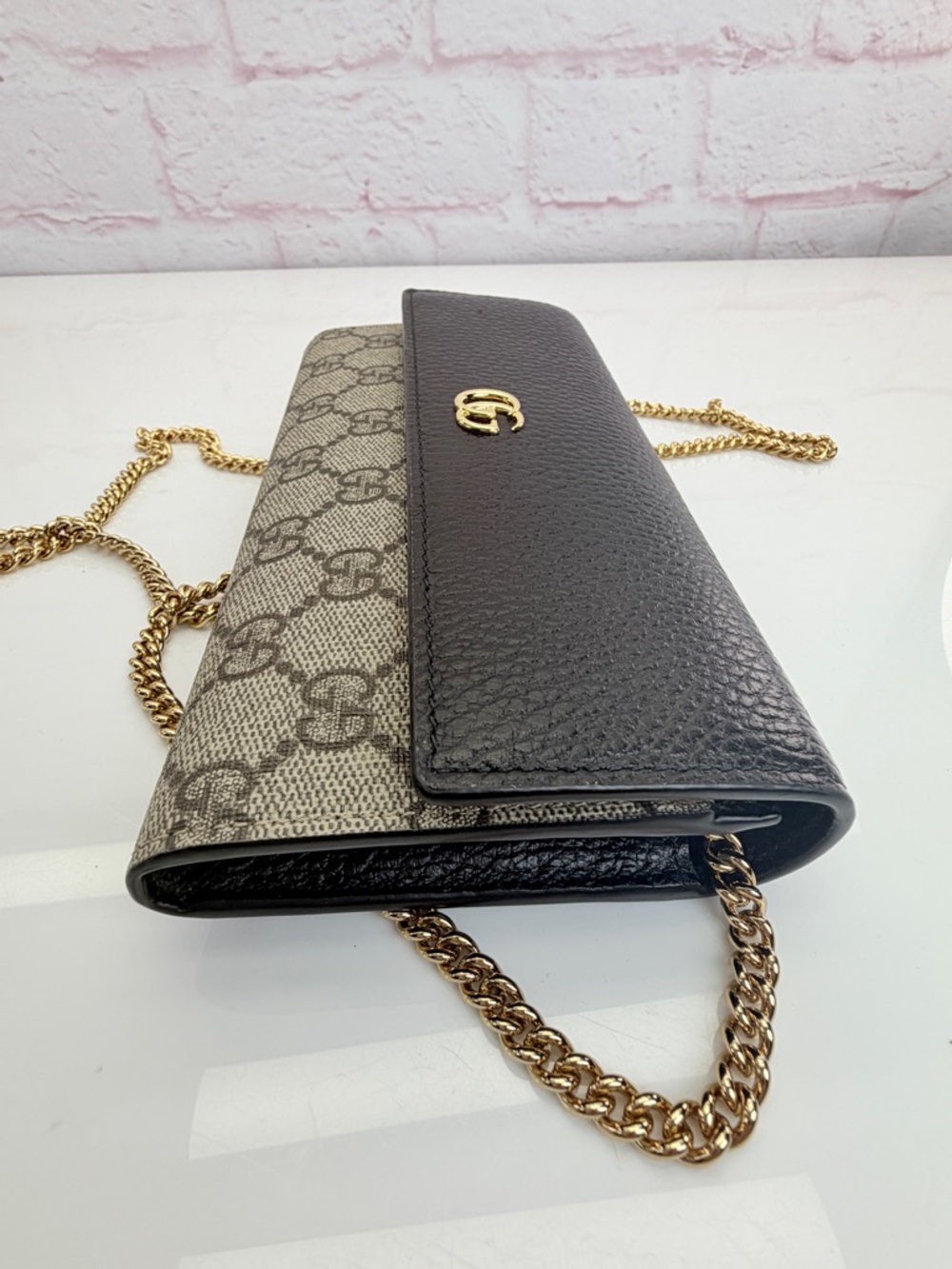 Gucci Bi-Color GG Marmont Wallet on a Chain - Picture 5 of 13